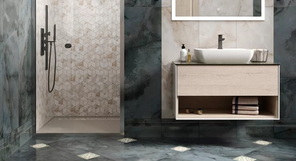 Также на фото: раковина Plaza накладная, 55 см.; тумба Plaza Modern подвесная, 100 см.