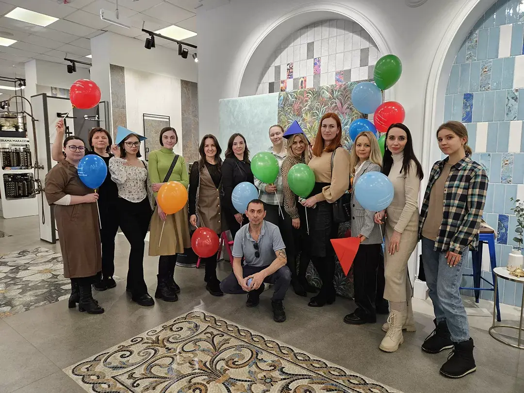 КЛЕИМ И ТЕСТИРУЕМ ОБОИ KERAMA MARAZZI